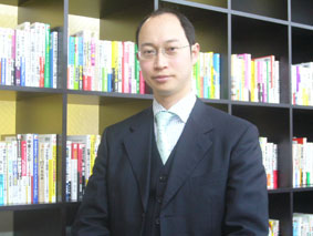 加藤社長掲載用.jpg